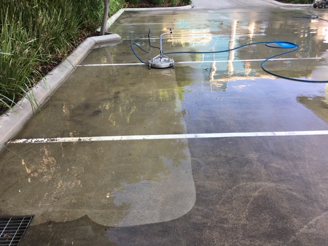 pressure cleaning in toowong
